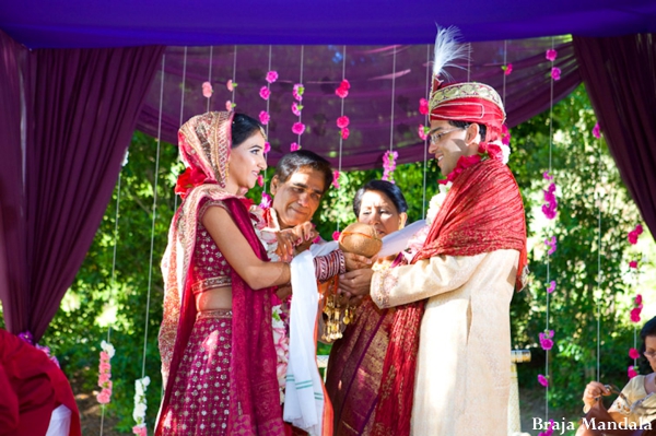 indian-wedding-bride-groom-mandap