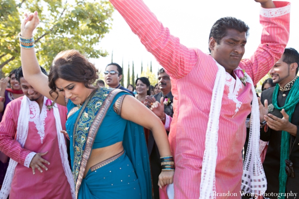 indian-wedding-baraat-guests-dancing