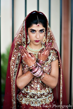 indian-wedding-bride-portrait-mehndi