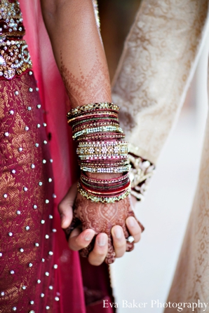 indian-wedding-portrait-groom-bride-detail-holding-hands