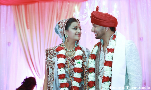 indian wedding bride groom lengha jai mala