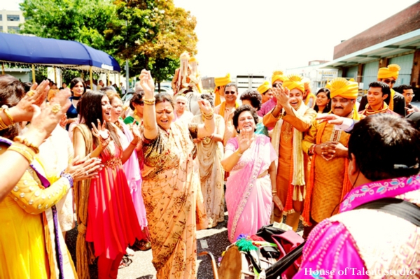 indian-wedding-city-street-celebration