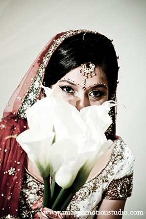 indian wedding bridal bouquet flowers white