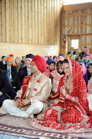 tradition sikh wedding ceremony