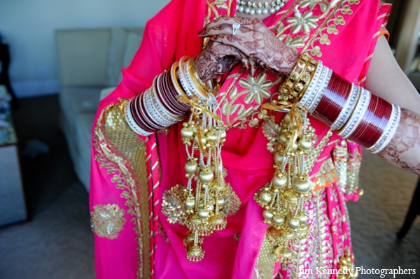 indian-wedding-bride-getting-ready-ceremony-kaliras