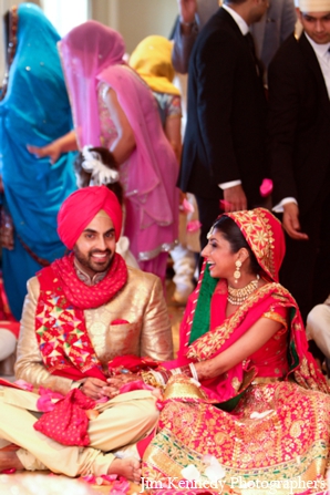 indian-wedding-ceremony-bride-groom-indoors-tradtional