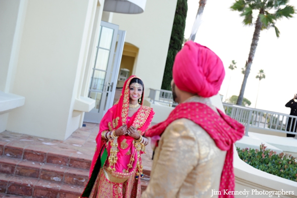 indian-wedding-first-look-for-bride-groom