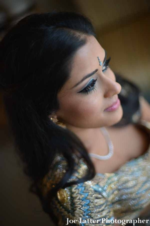 indian-wedding-bridal-portrait-reception
