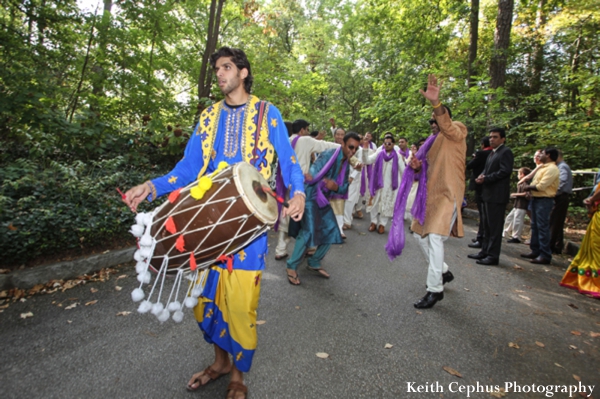 indian-wedding-baraat-guests-drum