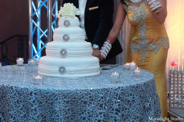 indian-wedding-bride-groom-cake-cutting-reception
