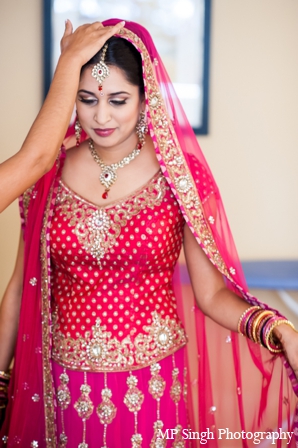 indian-wedding-bridal-lengha-tikka-gold