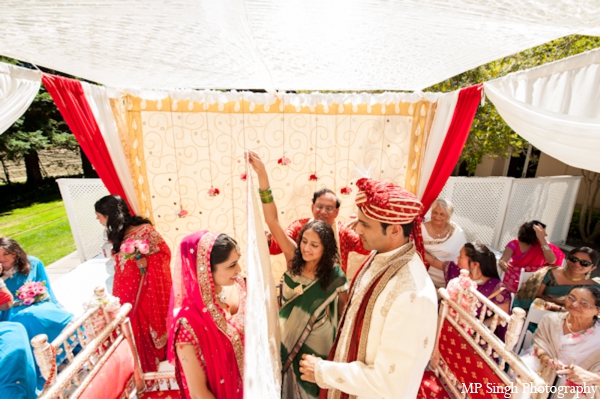 indian-wedding-ceremony-bride-groom
