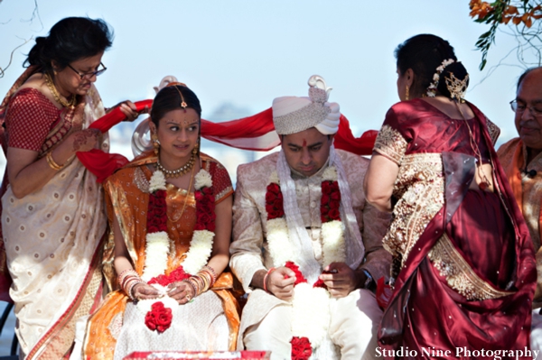 indian-wedding-ceremony-outdoors-bride-groom