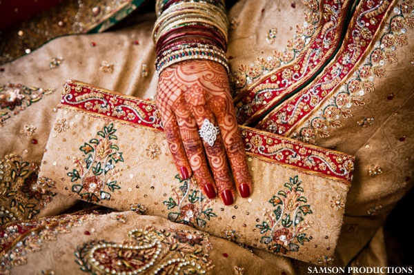 indian-wedding-pakistani-bride-lengha-gold-red