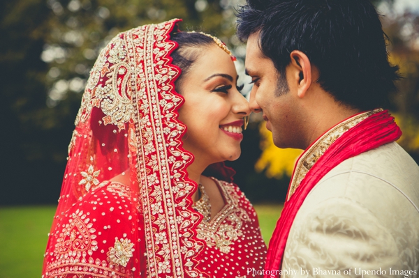 indian wedding portrait groom bride traditional