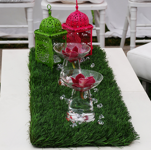 Indian wedding green and pink centerpiece laterns