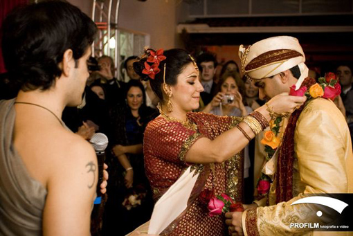 Indian wedding jai mala