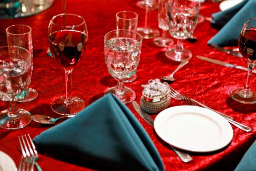 Indian-wedding-reception-blue-and-red