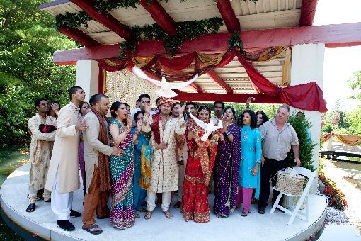 Indian-wedding-ideas-doves-2