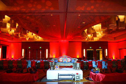 Indian-wedding-sangeet-decor-blue-red-1