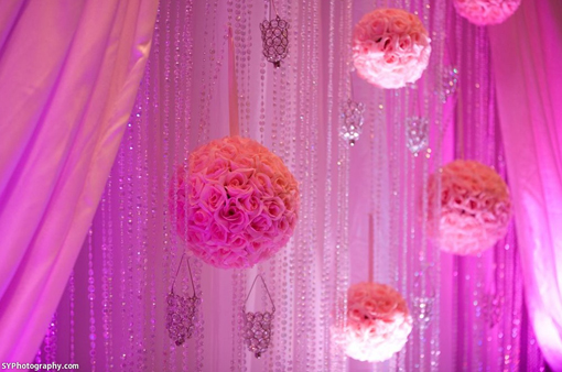 Indian-wedding-reception-pink-kissing-balls-white-stage-2