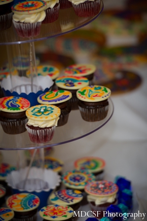 Mehndi party cupcake food ideas.