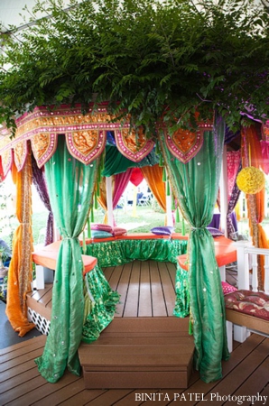 Outdoor canopy decor ideas for Indian wedding mehndi party.