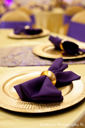 Ideas for tablesetting in purple and gold colors