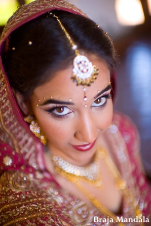 indian-wedding-bride-tikka-beauty-shot-ceremony