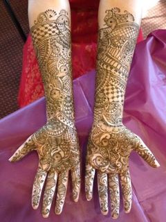 As a finalist in our annual mehndi contest, this super talented artist brings us her best designs!