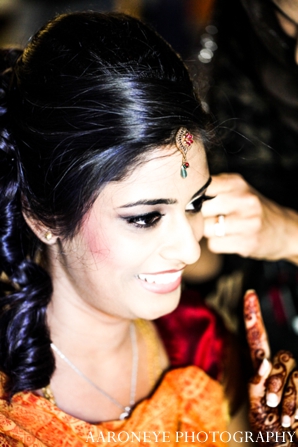 bridal,hair,bridal,makeup,gold,tikka,indian,bridal,hair,indian,bridal,makeup,indian,wedding,hair,and,makeup,tikka