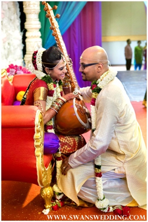 Indian wedding photography with South Indian bride and groom
